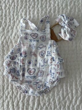 NWT Angel Dear/Altar’d State Cotton Muslin Western Ruffle Sunsuit with Headband